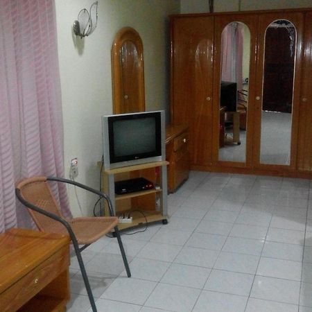 Melissa Palace Hotel And Karaoke Parapat Εξωτερικό φωτογραφία