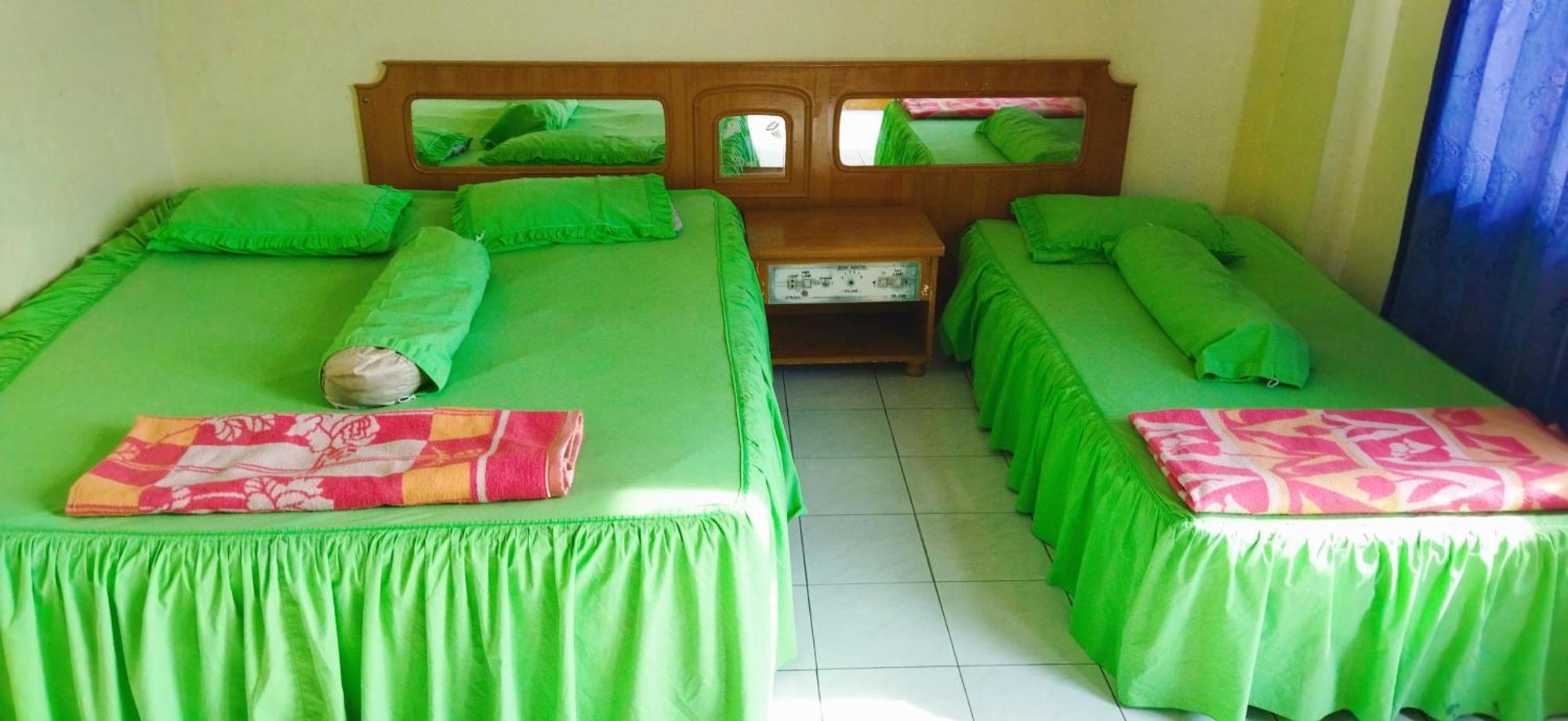 Melissa Palace Hotel And Karaoke Parapat Εξωτερικό φωτογραφία