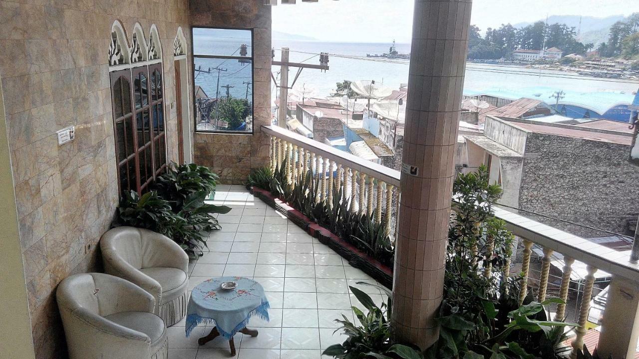Melissa Palace Hotel And Karaoke Parapat Εξωτερικό φωτογραφία